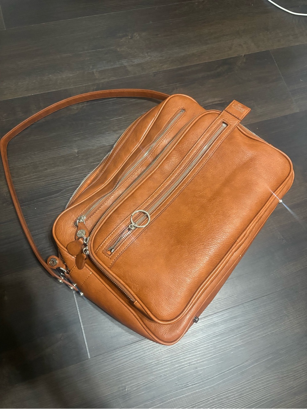 Leather Crossbody Bag in Tan - Classic Shoulder Bag